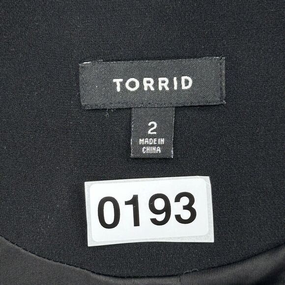 Torrid Blazer Women's Black 2 2X Open Front Shoulder Pads Faux Pockets Jacket - Picture 13 of 13